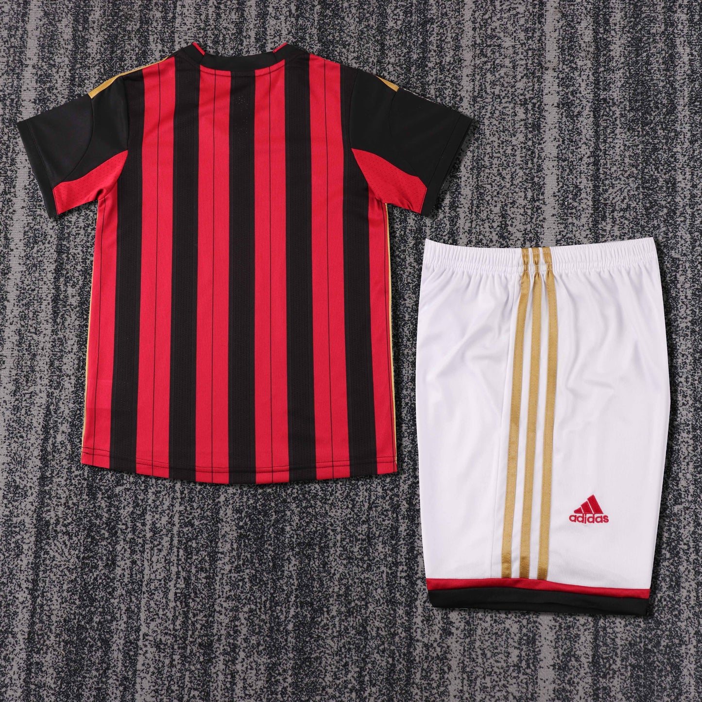 Kit Infantil Milan Home Retrô 2013 - Vermelho e Preto