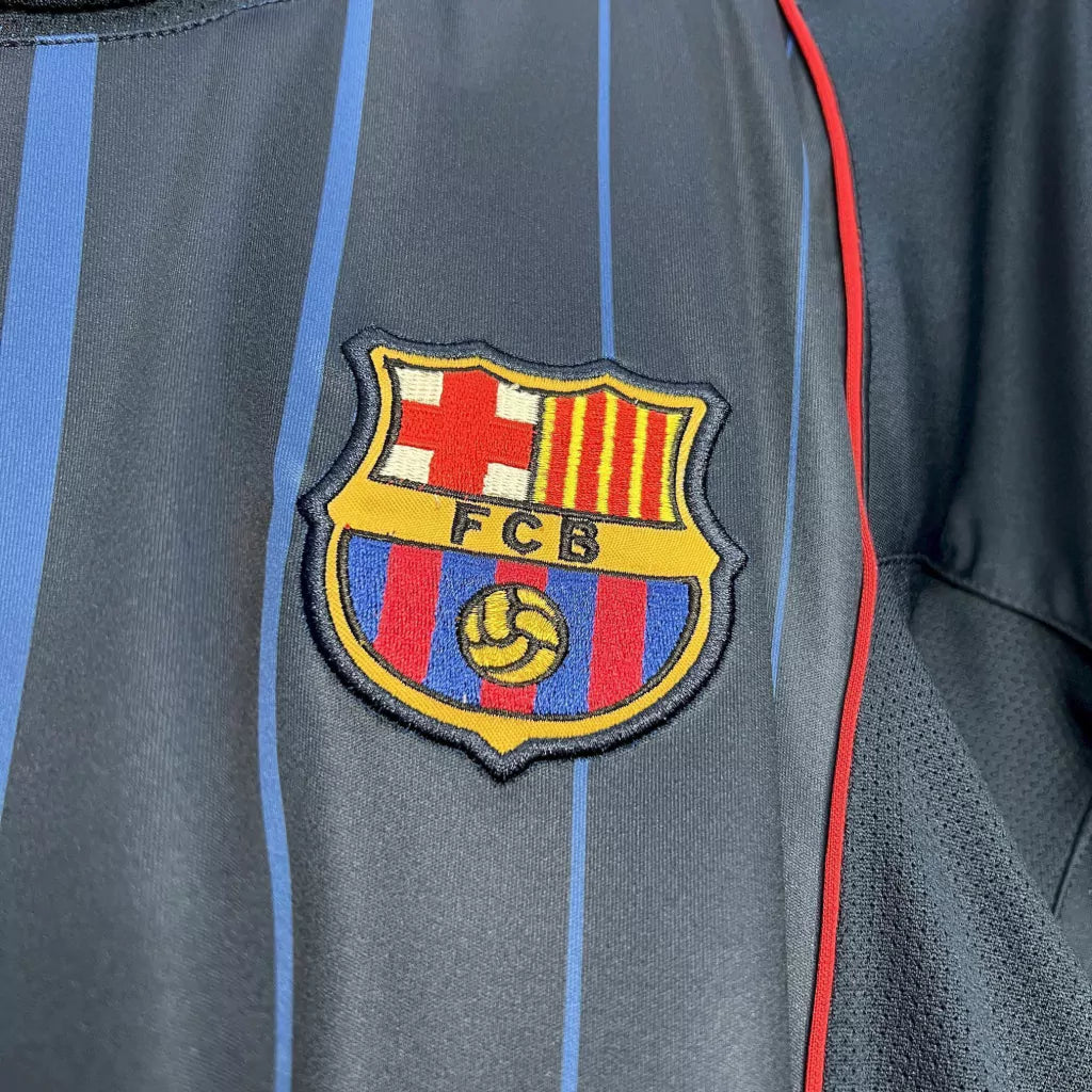 Barcelona Away Retro 04/05 Nike - Azul Escuro
