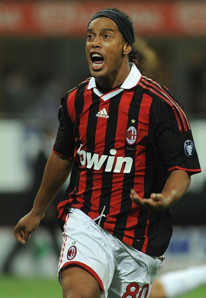 Milan Home Retrô 09/10 Adidas - Vermelha e Preta
