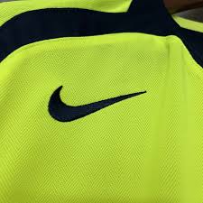Barcelona Away Retro 05/06 Nike - Amarelo