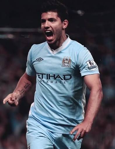 Manchester City Home Retrô 11/12 Umbro - Azul