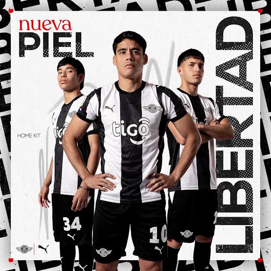 Libertad Home 26/27 Torcedor Puma - Preto e Branco
