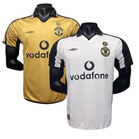 Manchester United Retro 01/02 Away Dupla face Umbro - Dourada e Branca