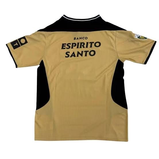 Sporting Away 02/03 Reebok - Dourado