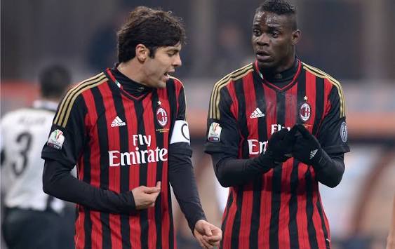 Milan Home Retrô 2013/2014 Adidas - Vermelha e Preta