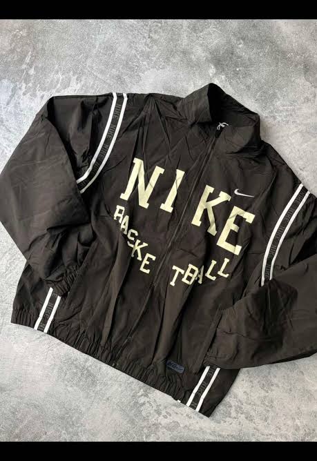 Jaqueta Nike - Preto