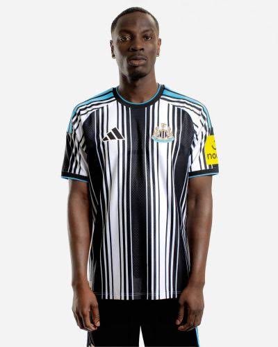 Newcastle Home 26/27 Jogador Adidas - Preto e Branco