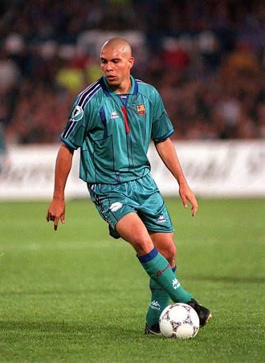 Barcelona Away Retrô 96/97 Kappa - Verde Azulado