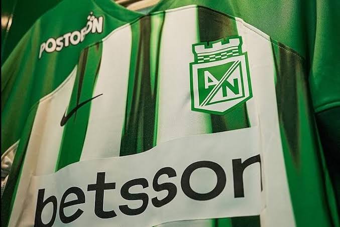 Atletico Nacional Home 26/27 Torcedor Nike - Verde e Branco