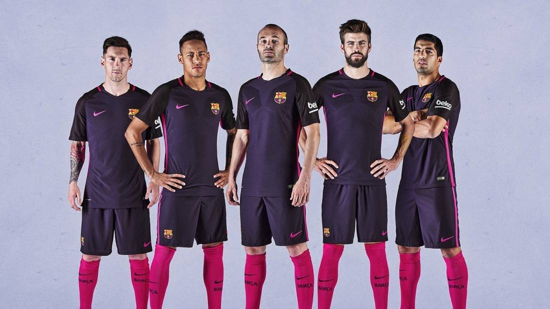 Barcelona Retrô Away 16/17 Nike - Roxa Escuro